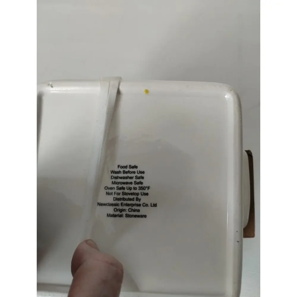 White Square Stoneware Baking Dish w/ Lid Bow Handle Oven Safe 350°F